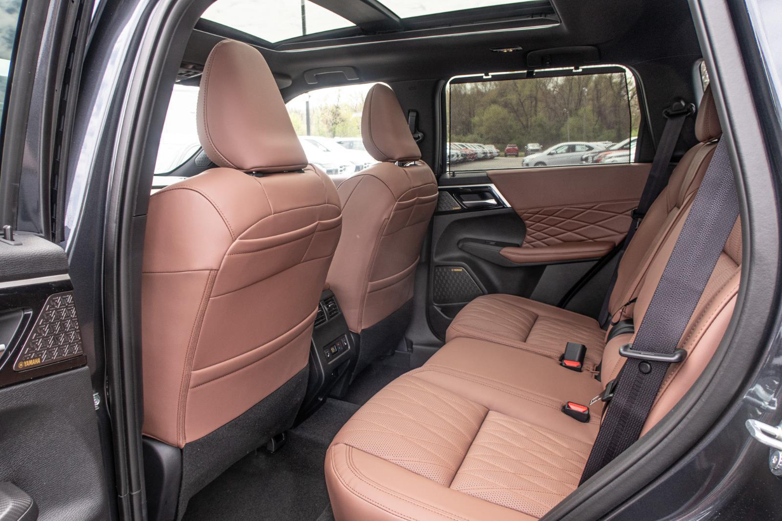 2025 Mitsubishi Outlander SEL