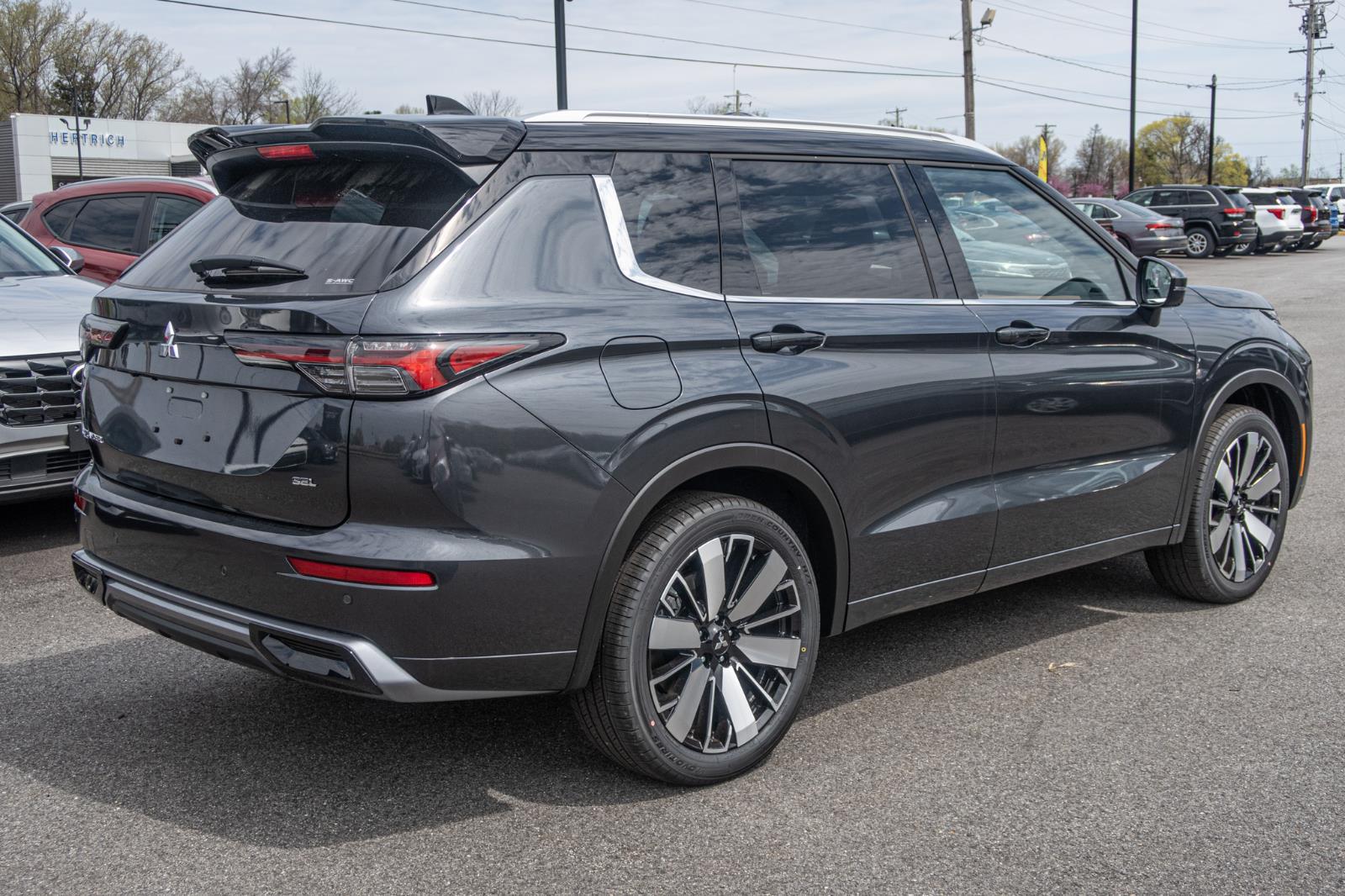 2025 Mitsubishi Outlander SEL