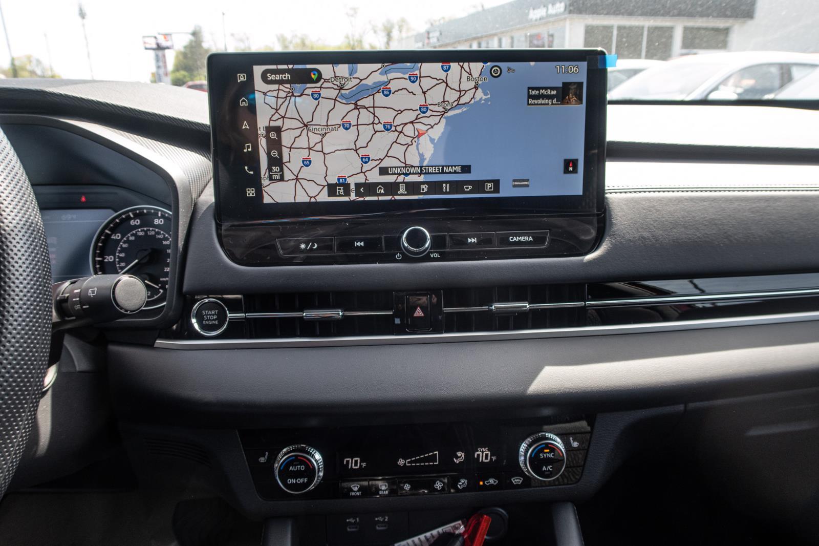 2025 Mitsubishi Outlander ES