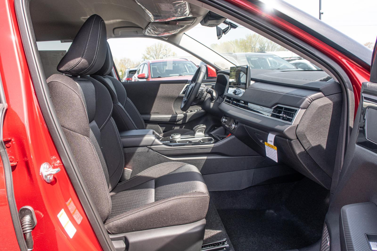 2025 Mitsubishi Outlander ES