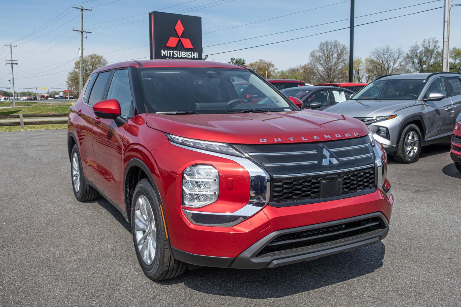 2025 Mitsubishi Outlander ES