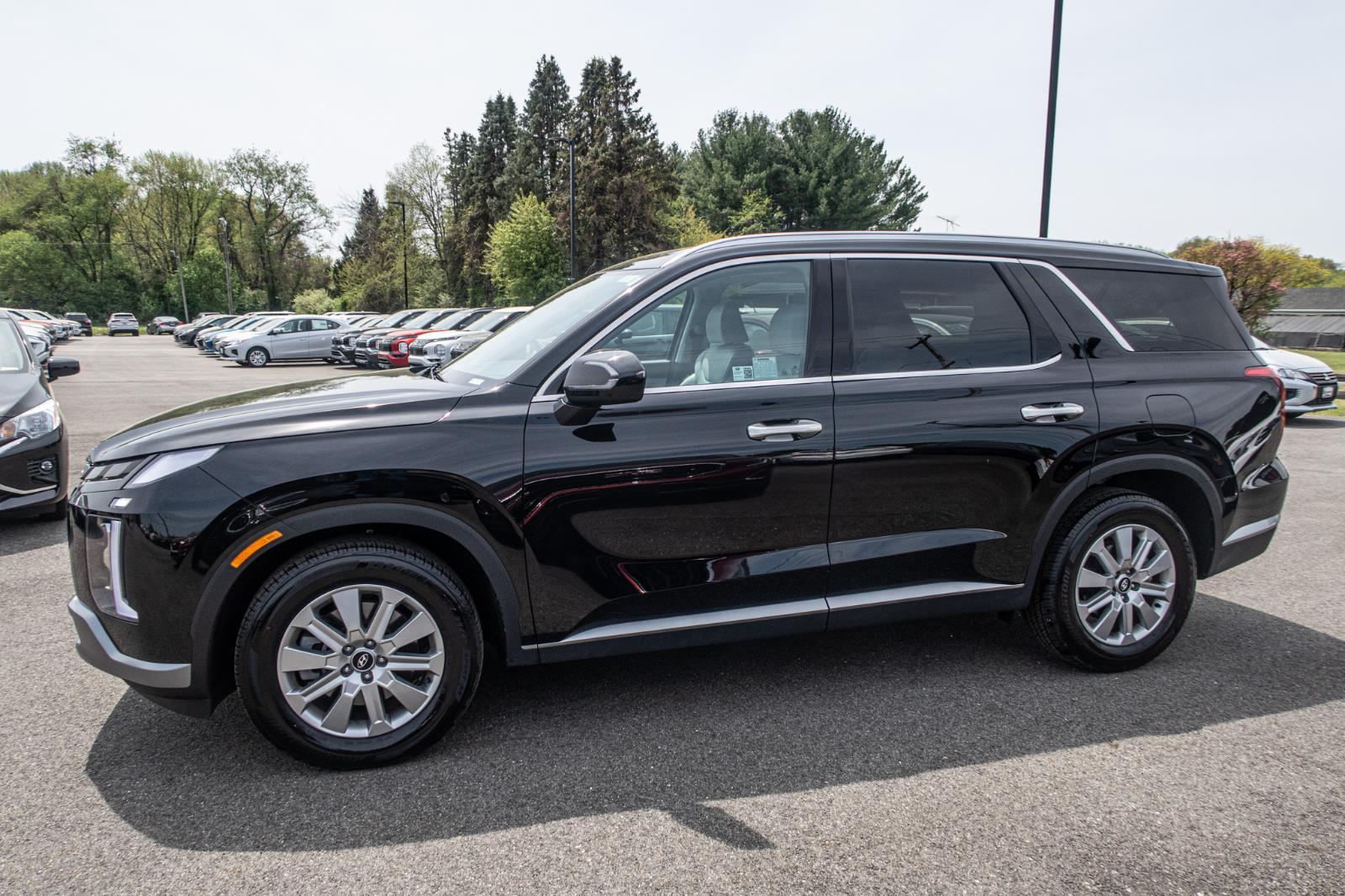 Used 2024 Hyundai Palisade SEL with VIN KM8R24GE8RU795908 for sale in Elkton, MD