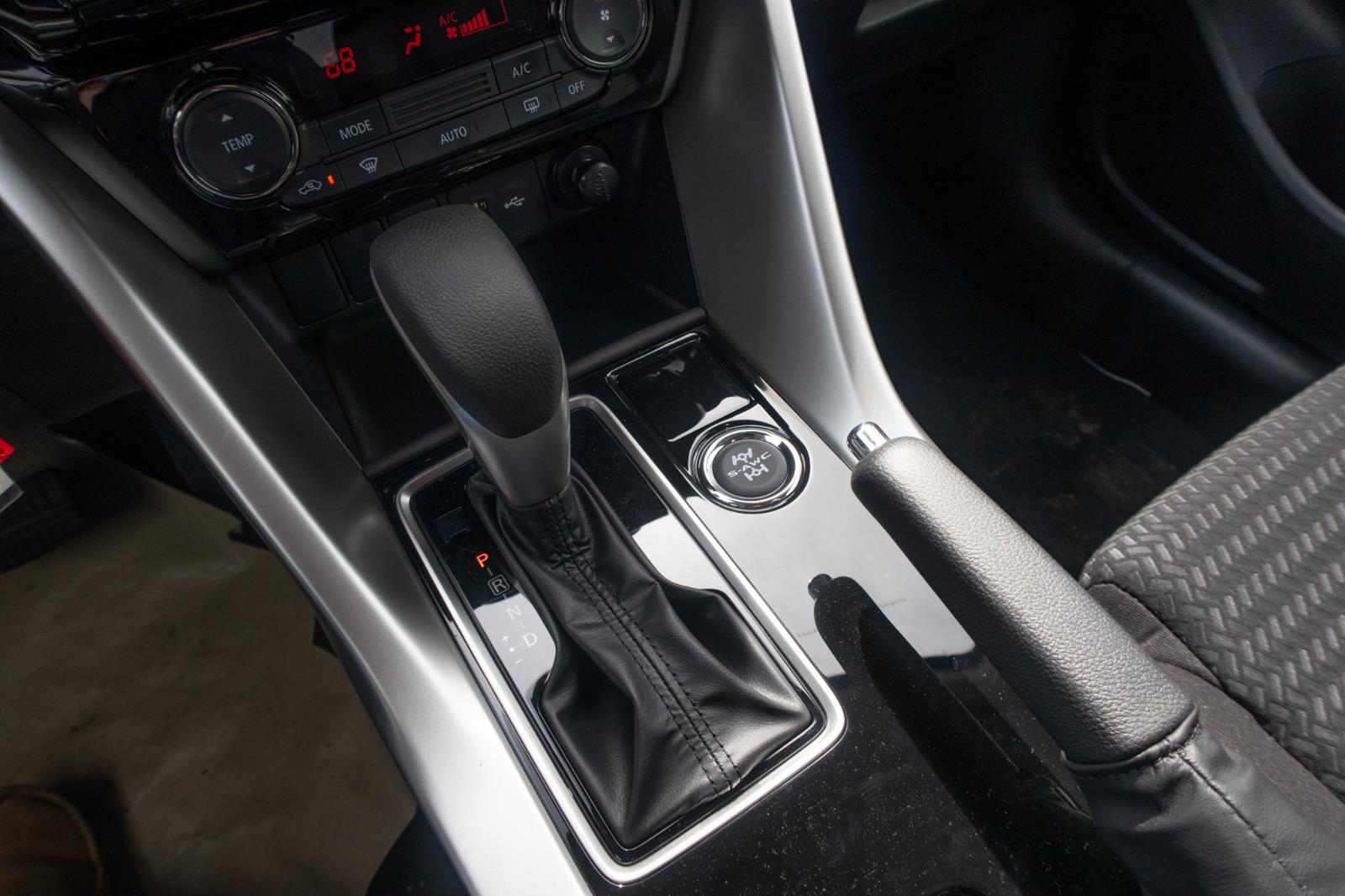 2025 Mitsubishi Eclipse Cross ES