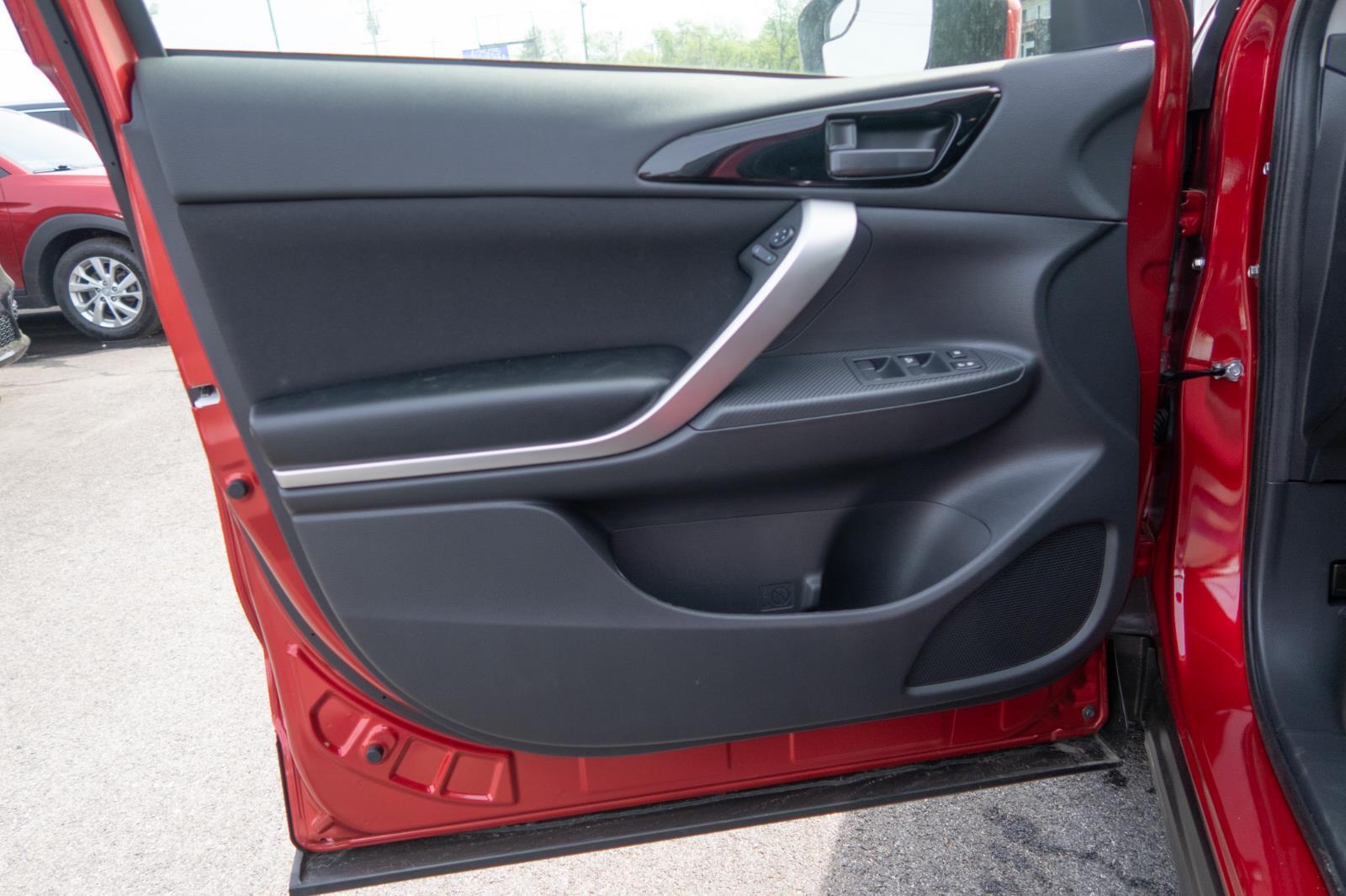2025 Mitsubishi Eclipse Cross ES