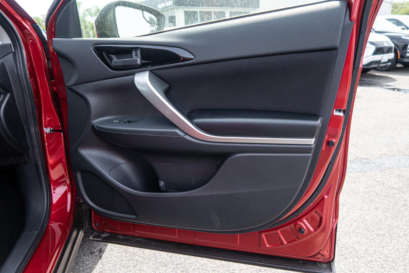 2025 Mitsubishi Eclipse Cross ES