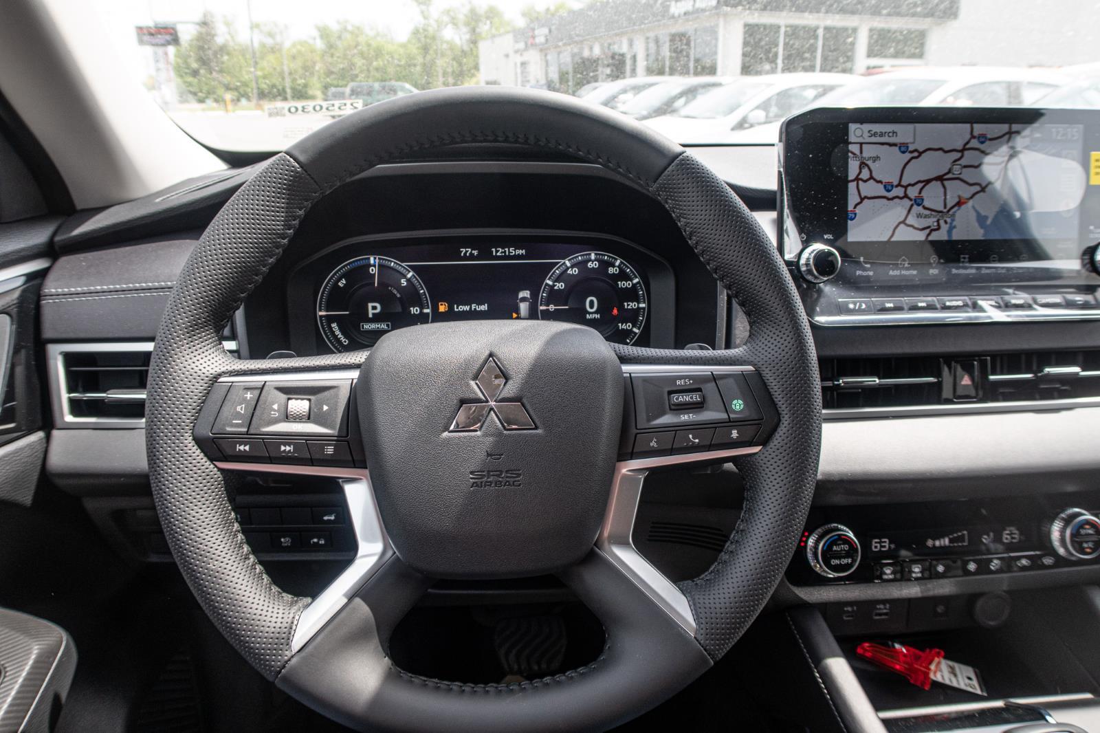 2025 Mitsubishi Outlander PHEV SE