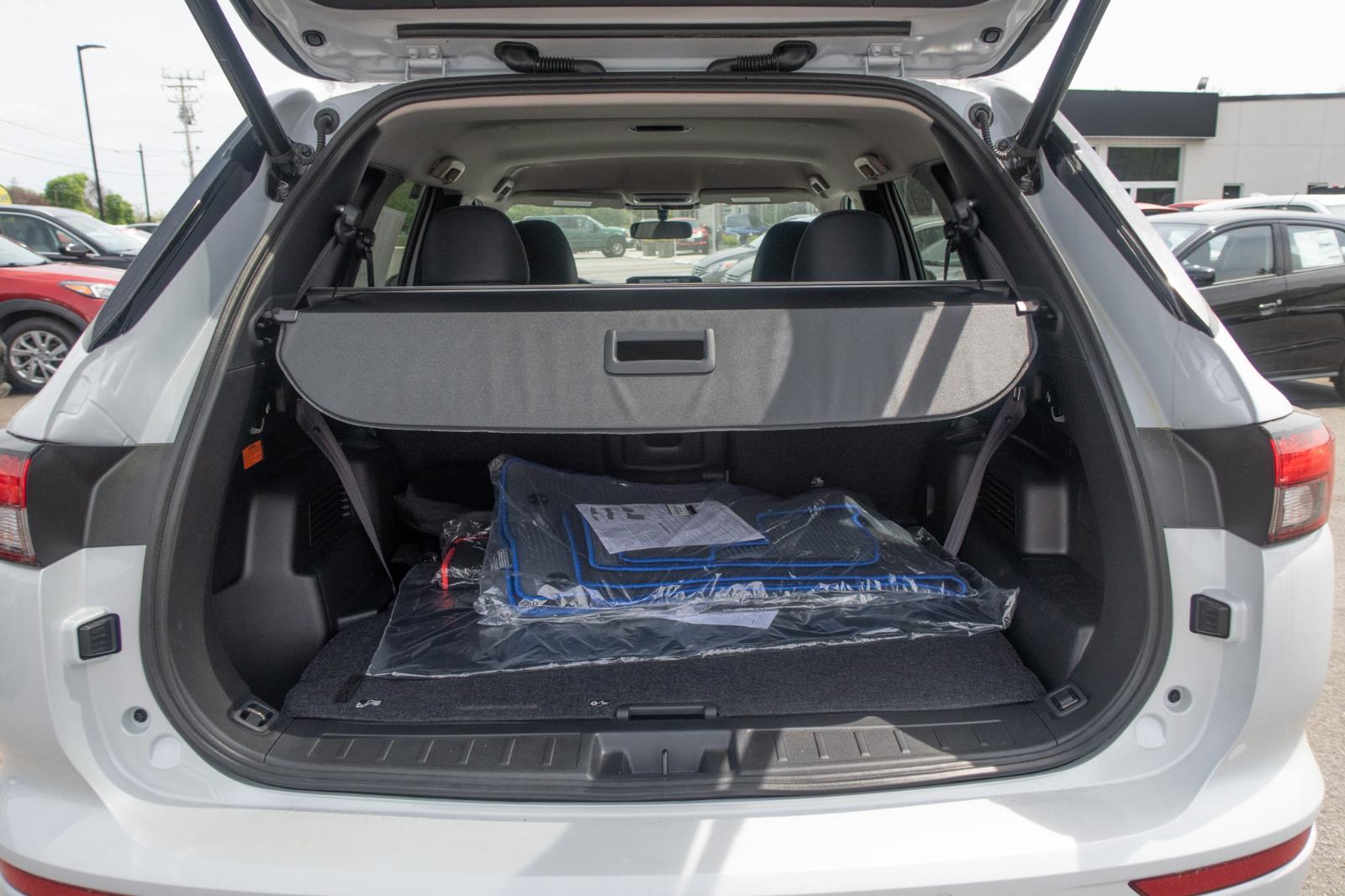 2025 Mitsubishi Outlander PHEV SE