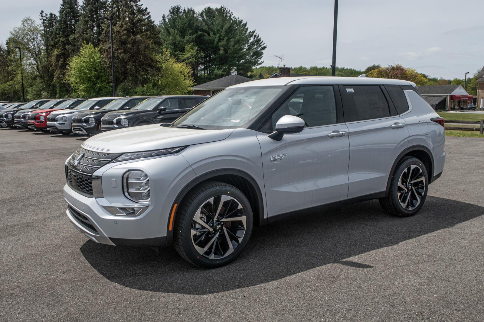 2025 Mitsubishi Outlander PHEV SE