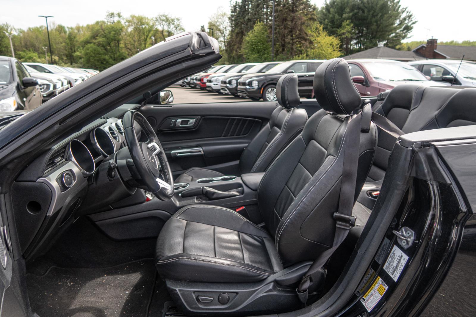2022 Ford Mustang EcoBoost Premium