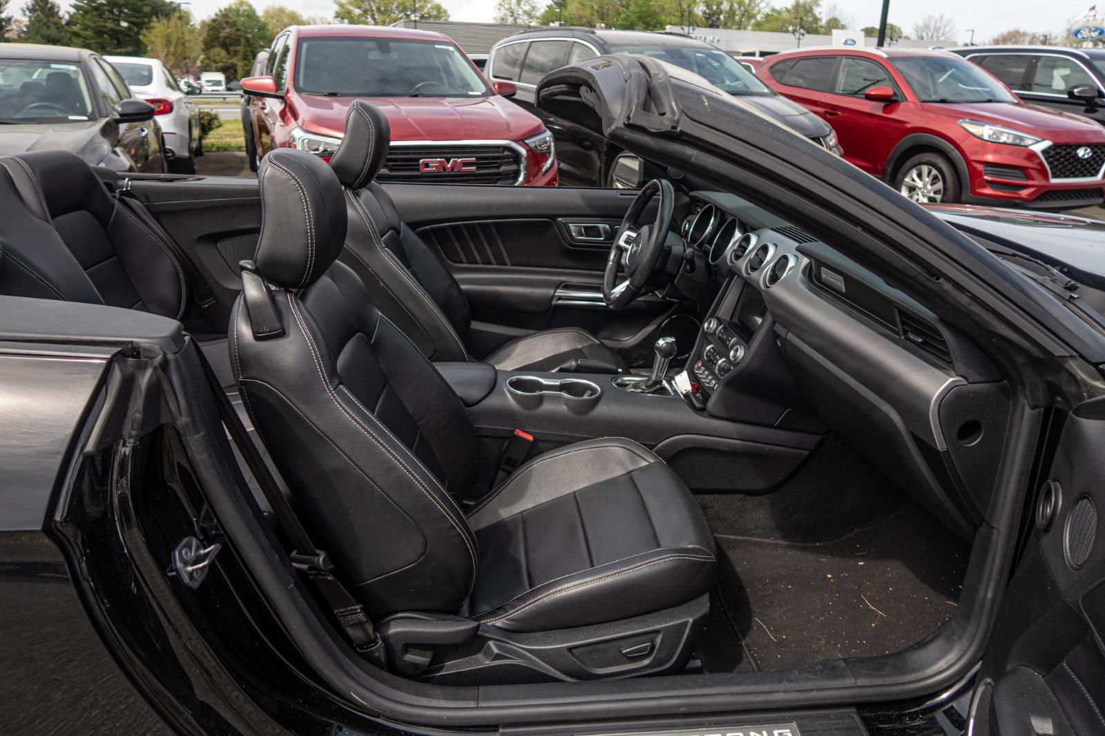 2022 Ford Mustang EcoBoost Premium