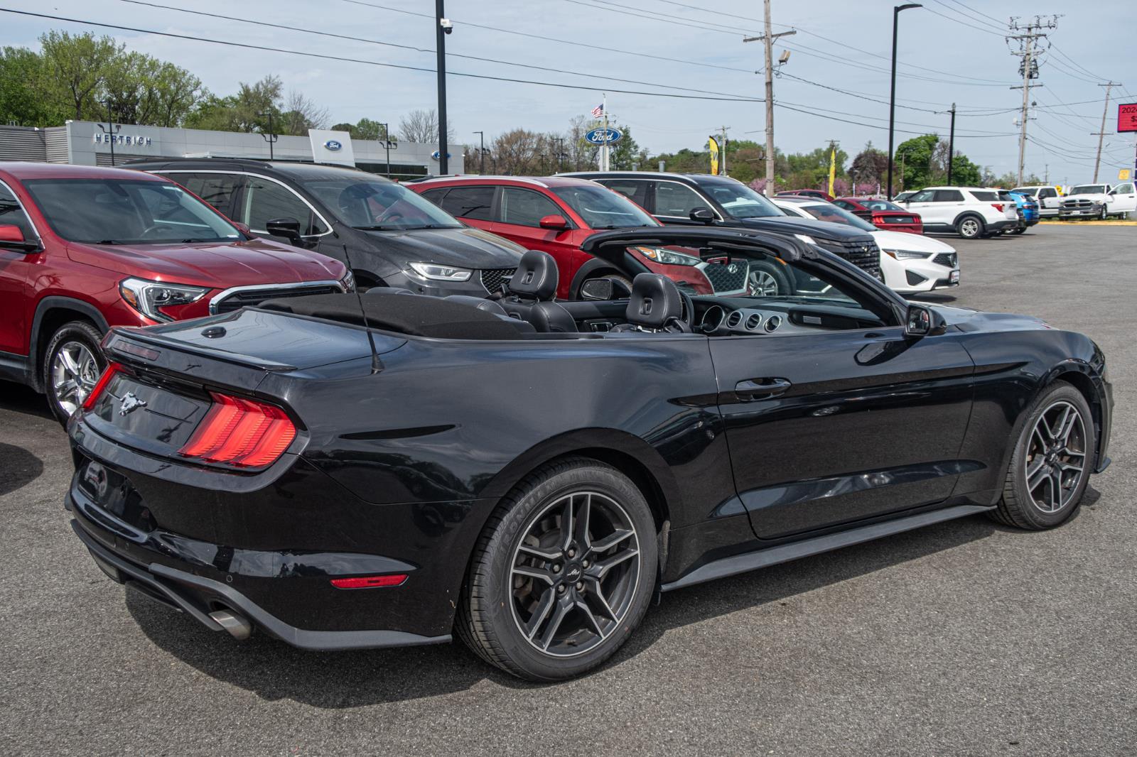 2022 Ford Mustang EcoBoost Premium