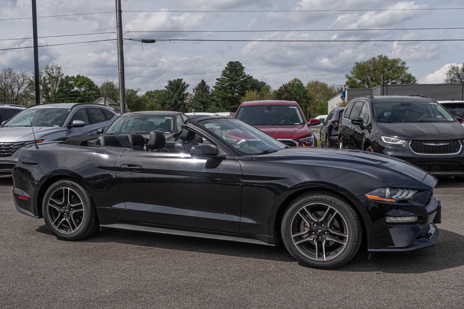 2022 Ford Mustang EcoBoost Premium