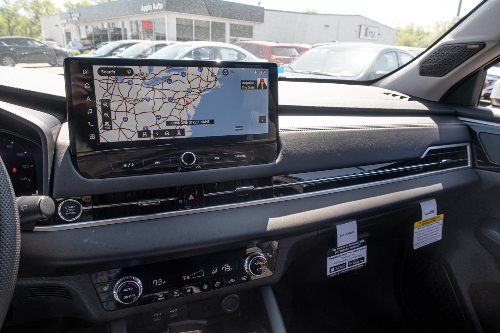 2025 Mitsubishi Outlander SE