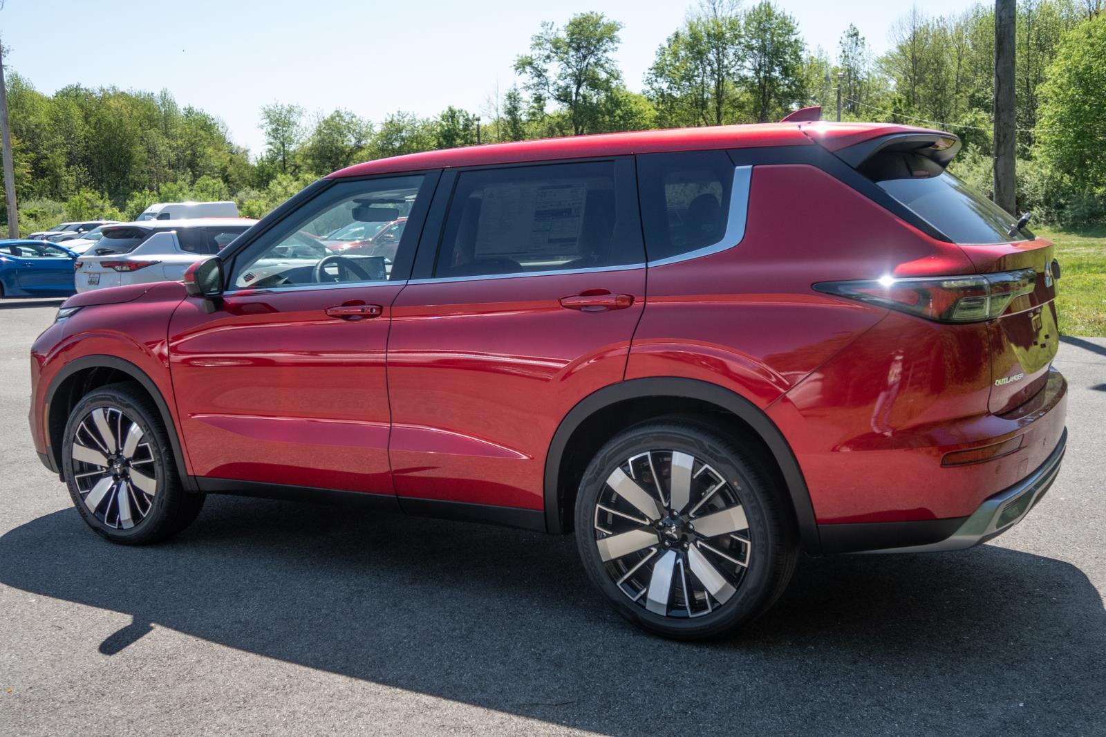 2025 Mitsubishi Outlander SE