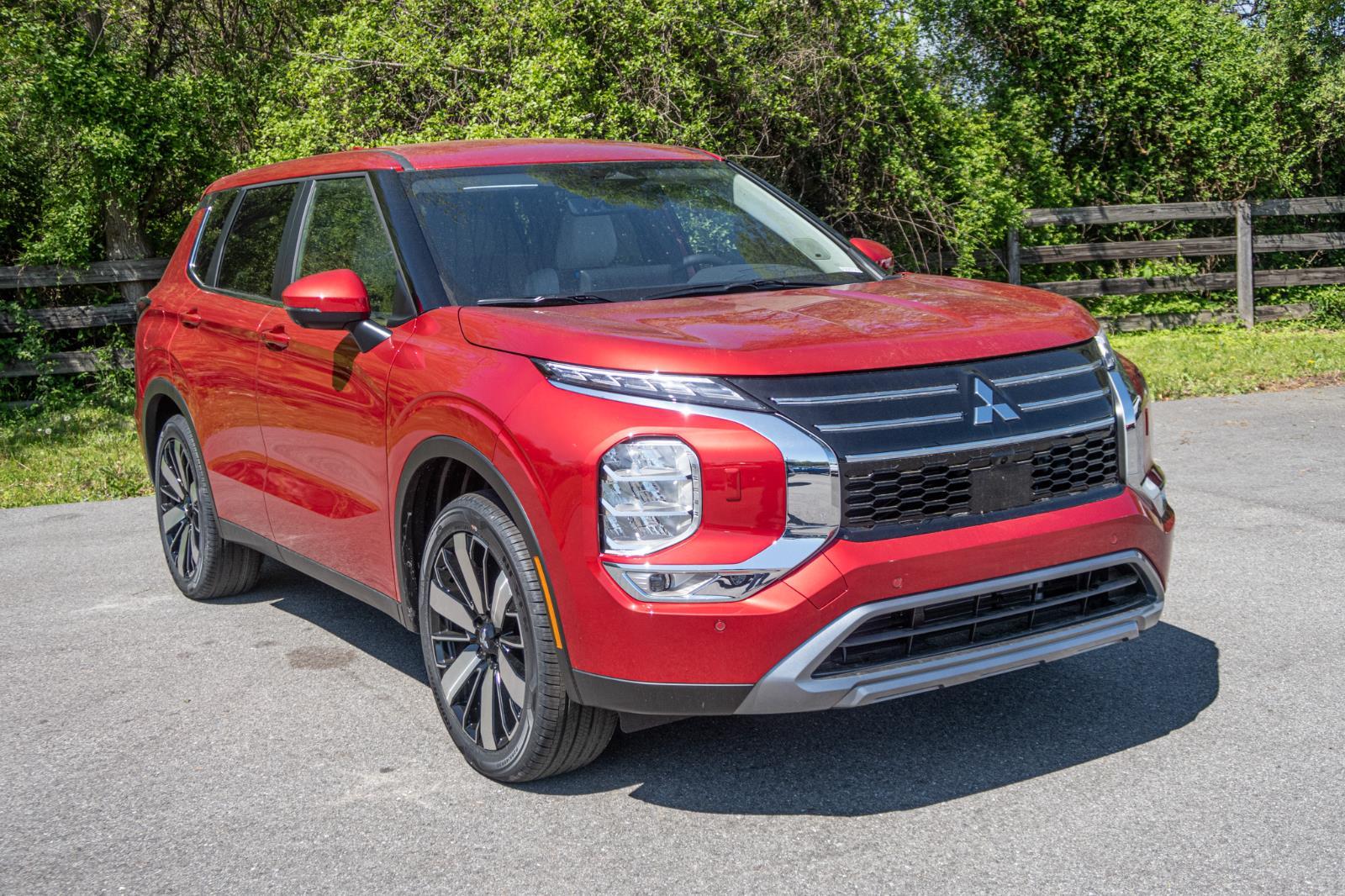 2025 Mitsubishi Outlander SE