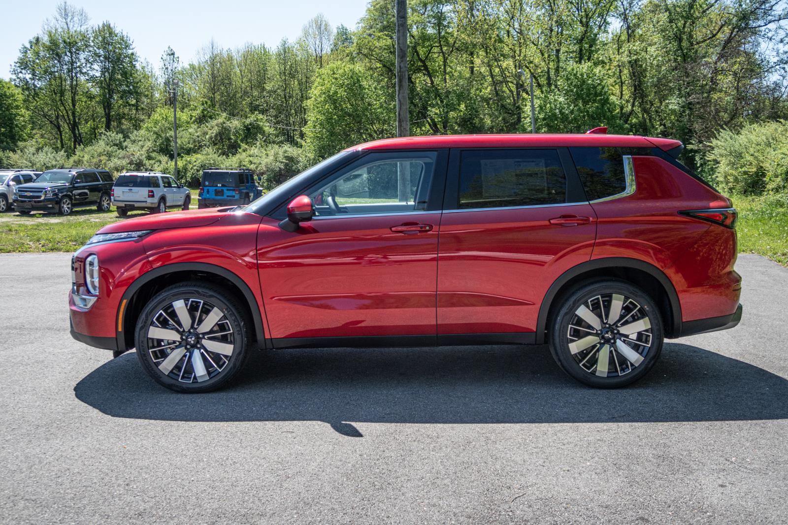 2025 Mitsubishi Outlander SE