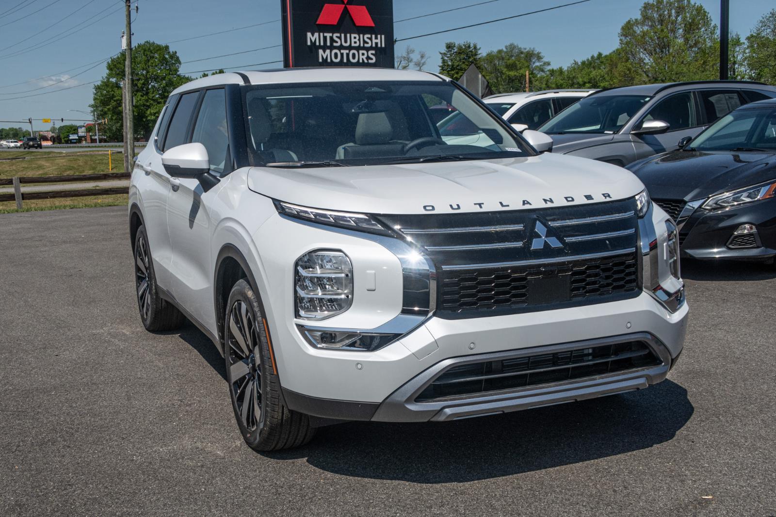 2025 Mitsubishi Outlander SE
