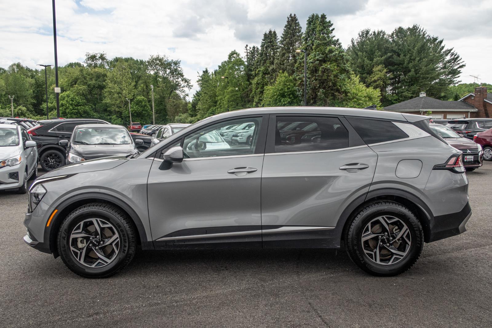 2023 Kia Sportage LX
