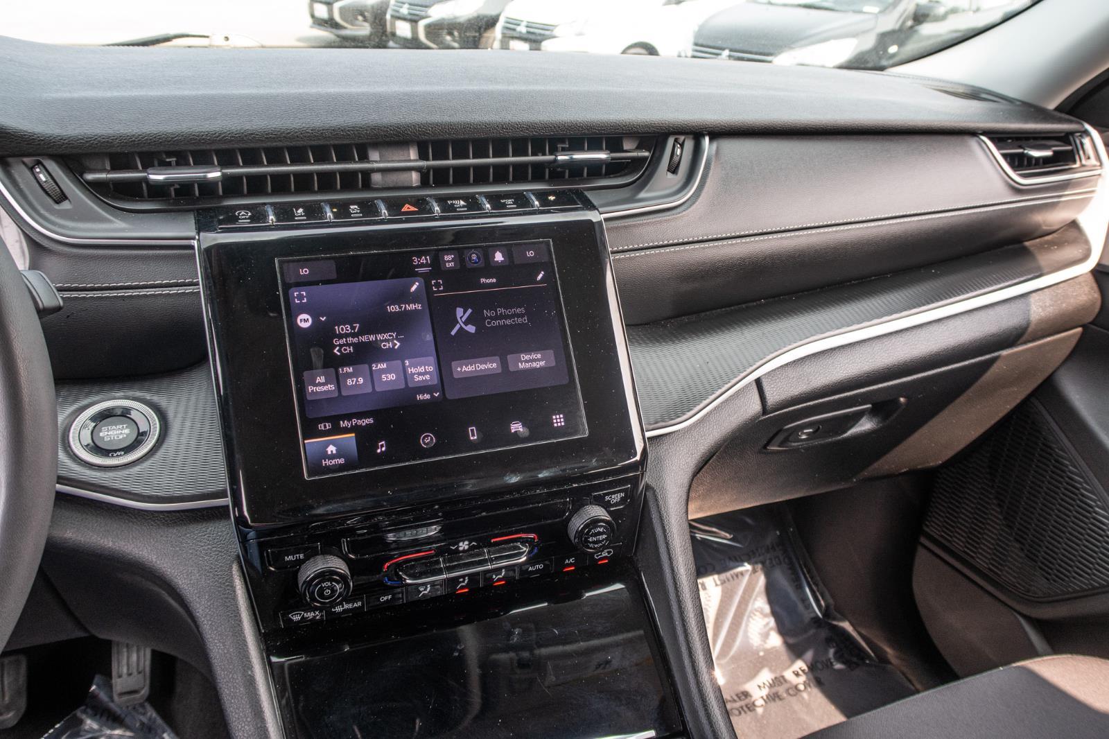 2023 Jeep Grand Cherokee L Laredo