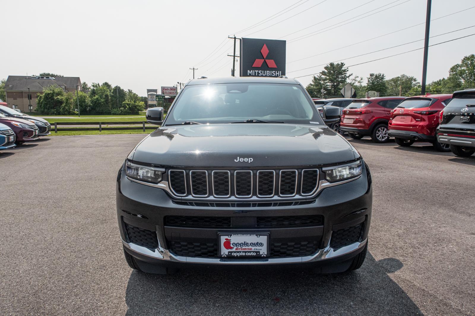 2023 Jeep Grand Cherokee L Laredo