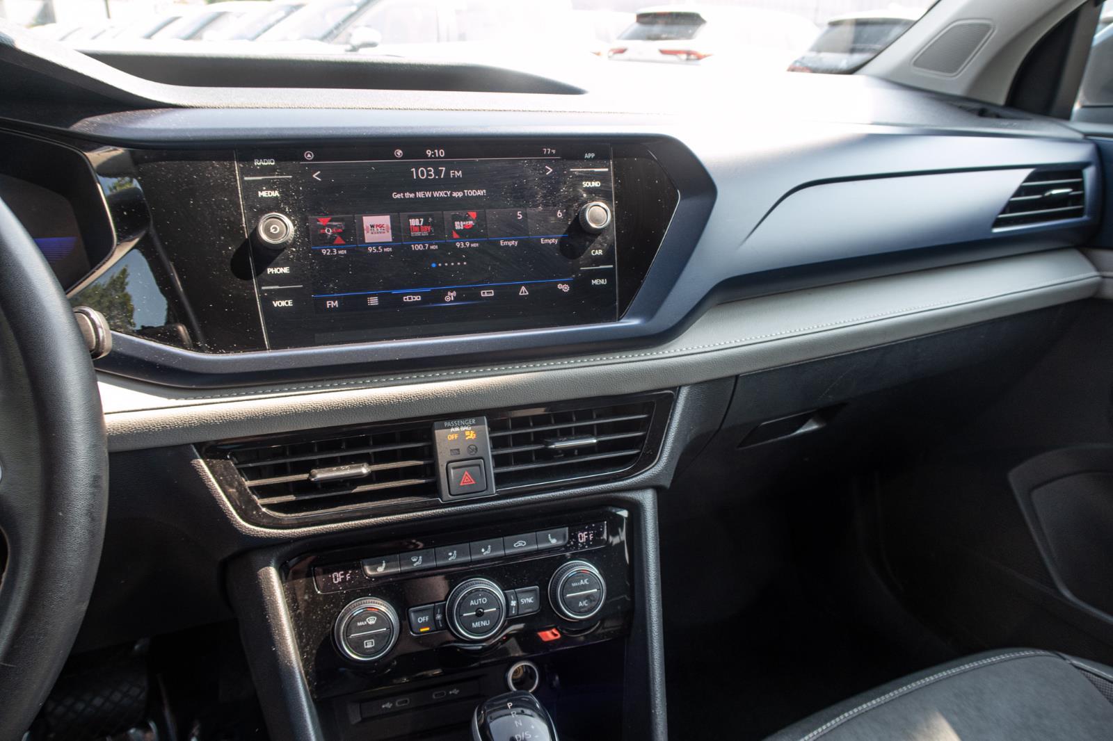 2024 Volkswagen Taos SE