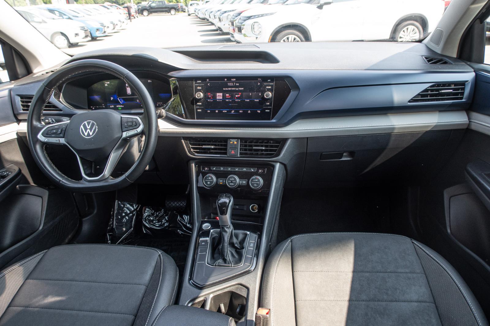 2024 Volkswagen Taos SE