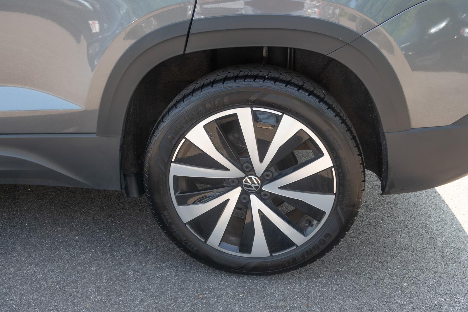2024 Volkswagen Taos SE