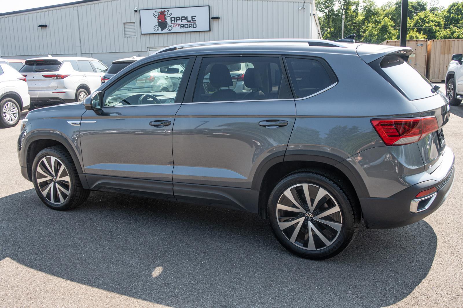 2024 Volkswagen Taos SE
