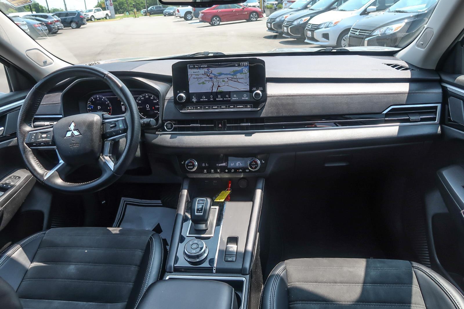 2024 Mitsubishi Outlander SE