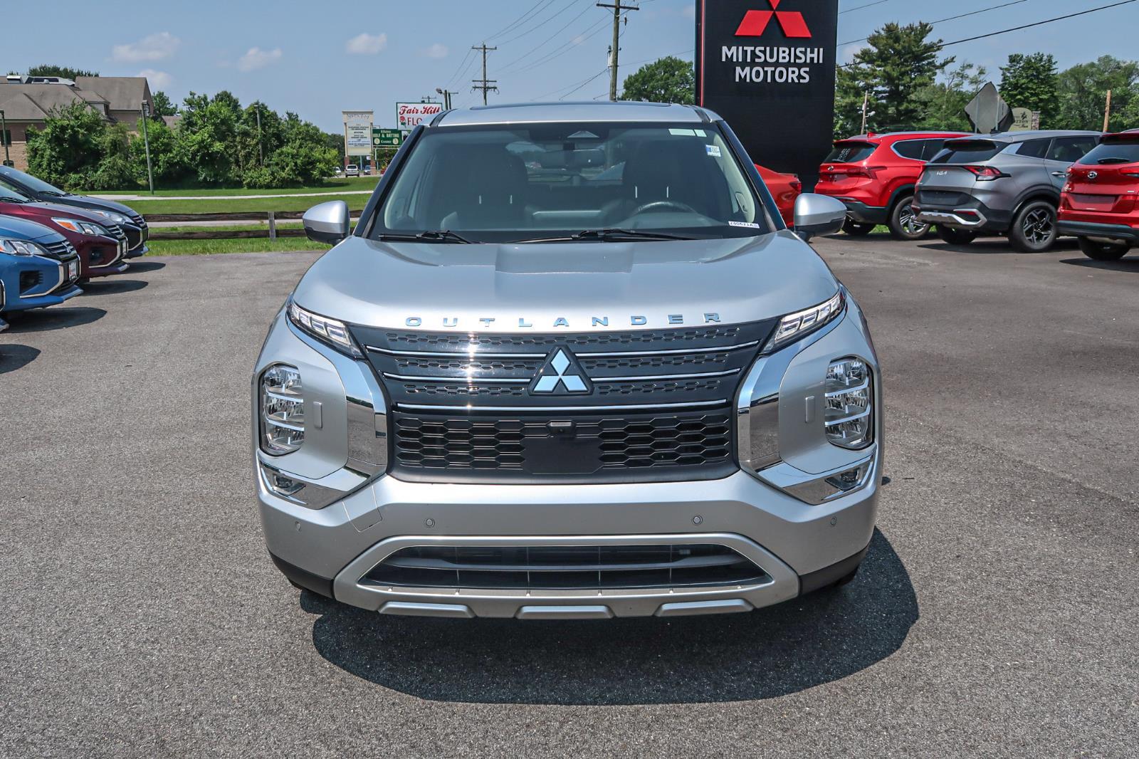 2024 Mitsubishi Outlander SE