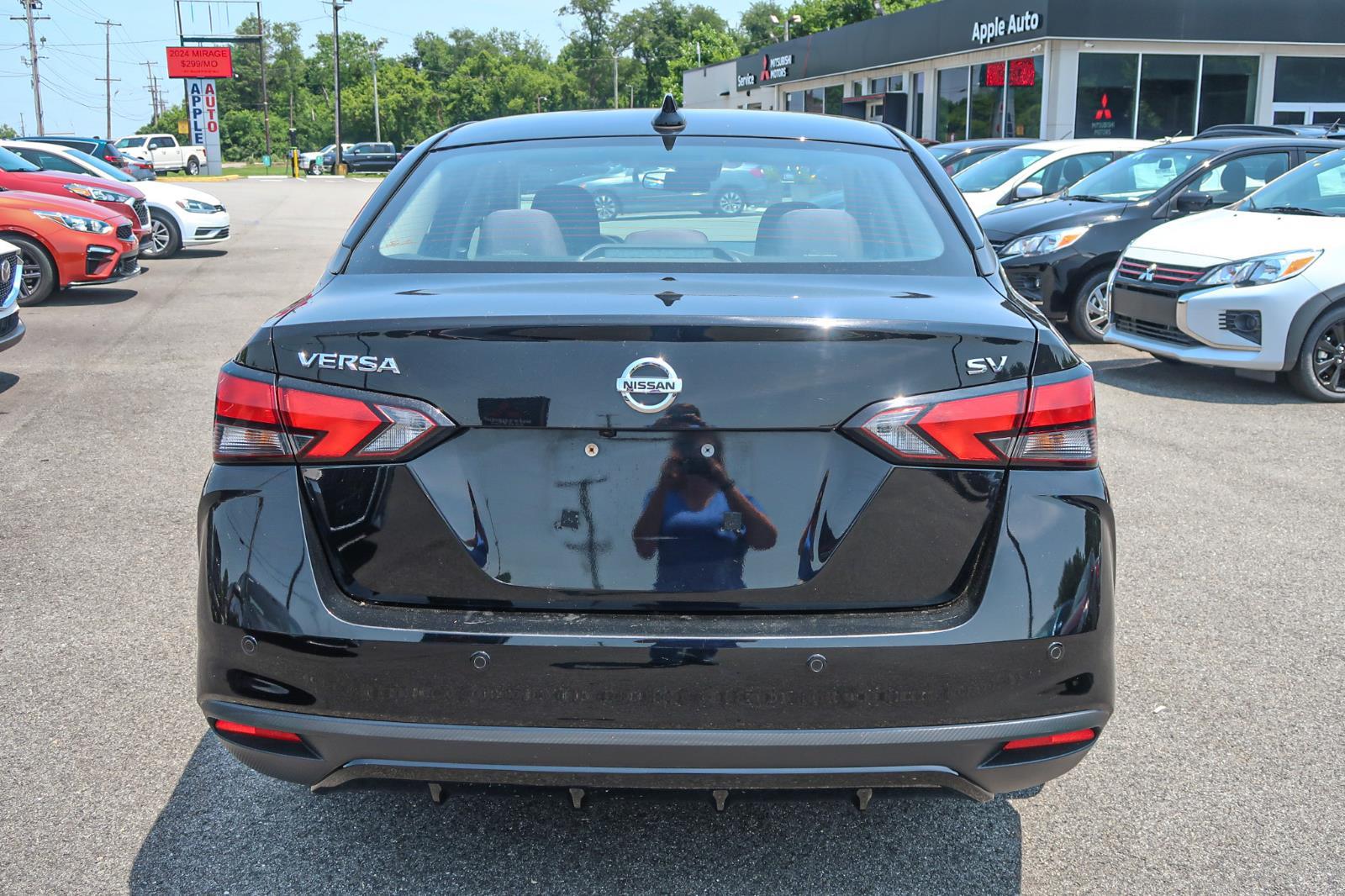 2021 Nissan Versa SV