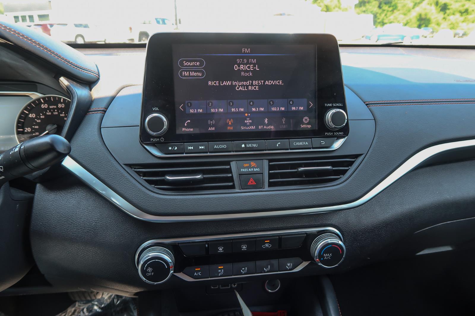 2022 Nissan Altima 2.5 SR