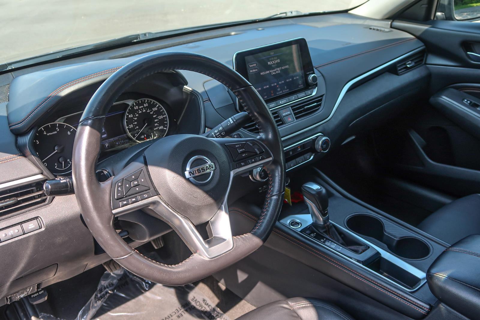 2022 Nissan Altima 2.5 SR