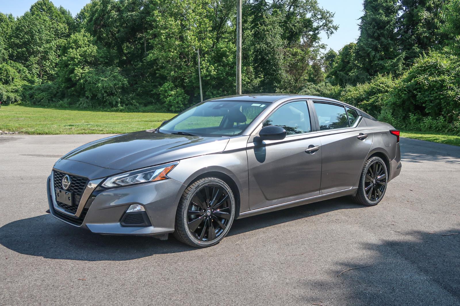 2022 Nissan Altima 2.5 SR