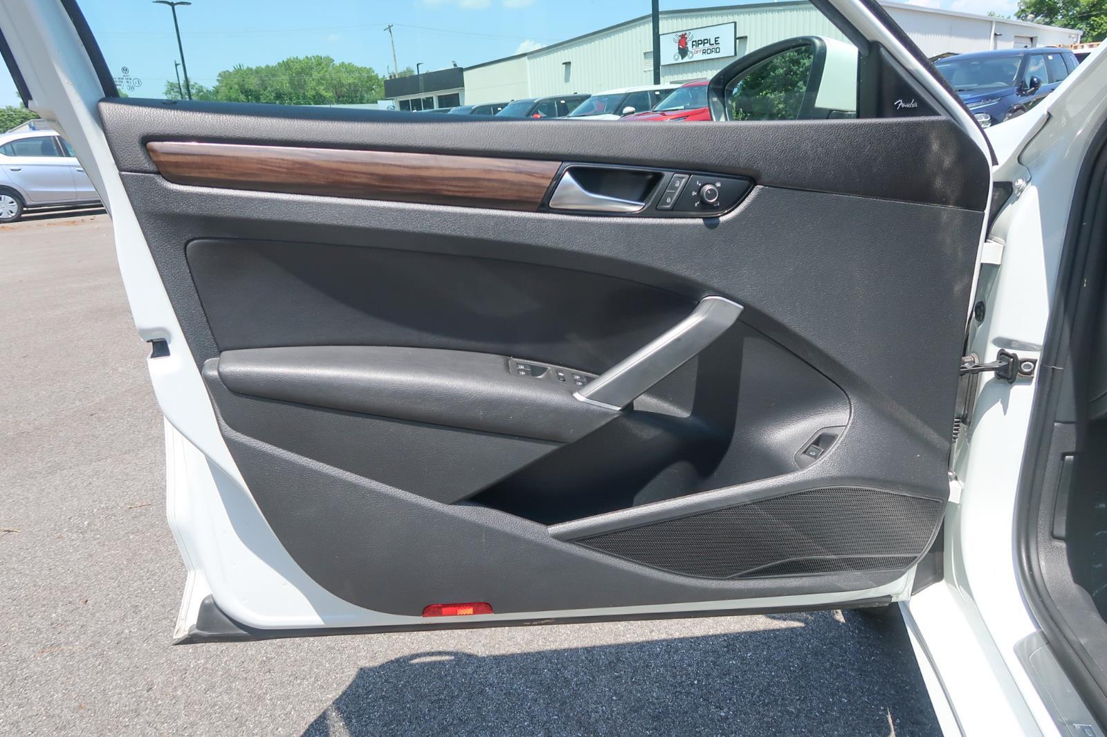 2020 Volkswagen Passat SEL