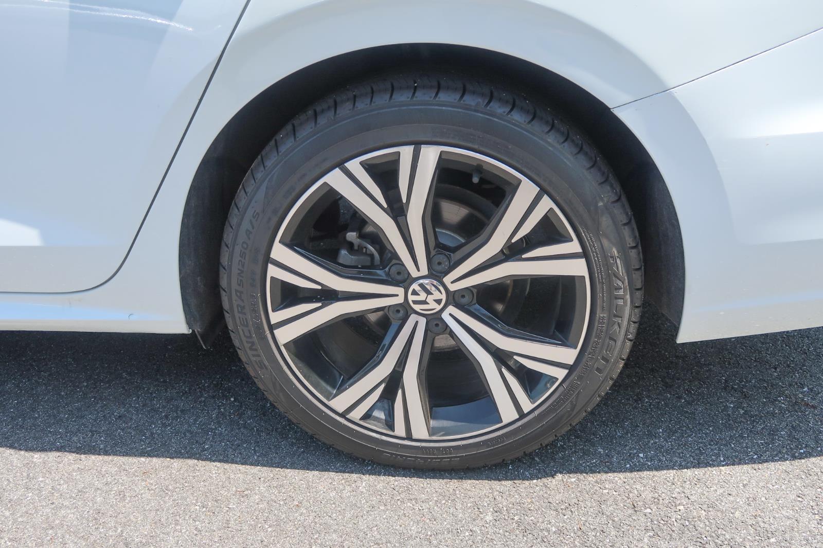 2020 Volkswagen Passat SEL