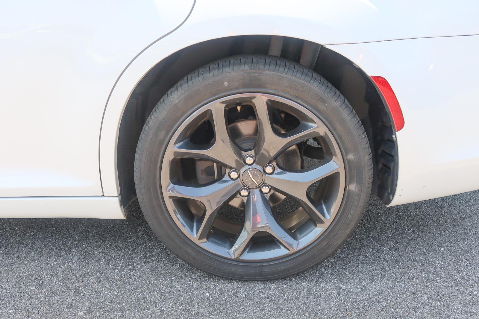 2021 Chrysler 300 S V6