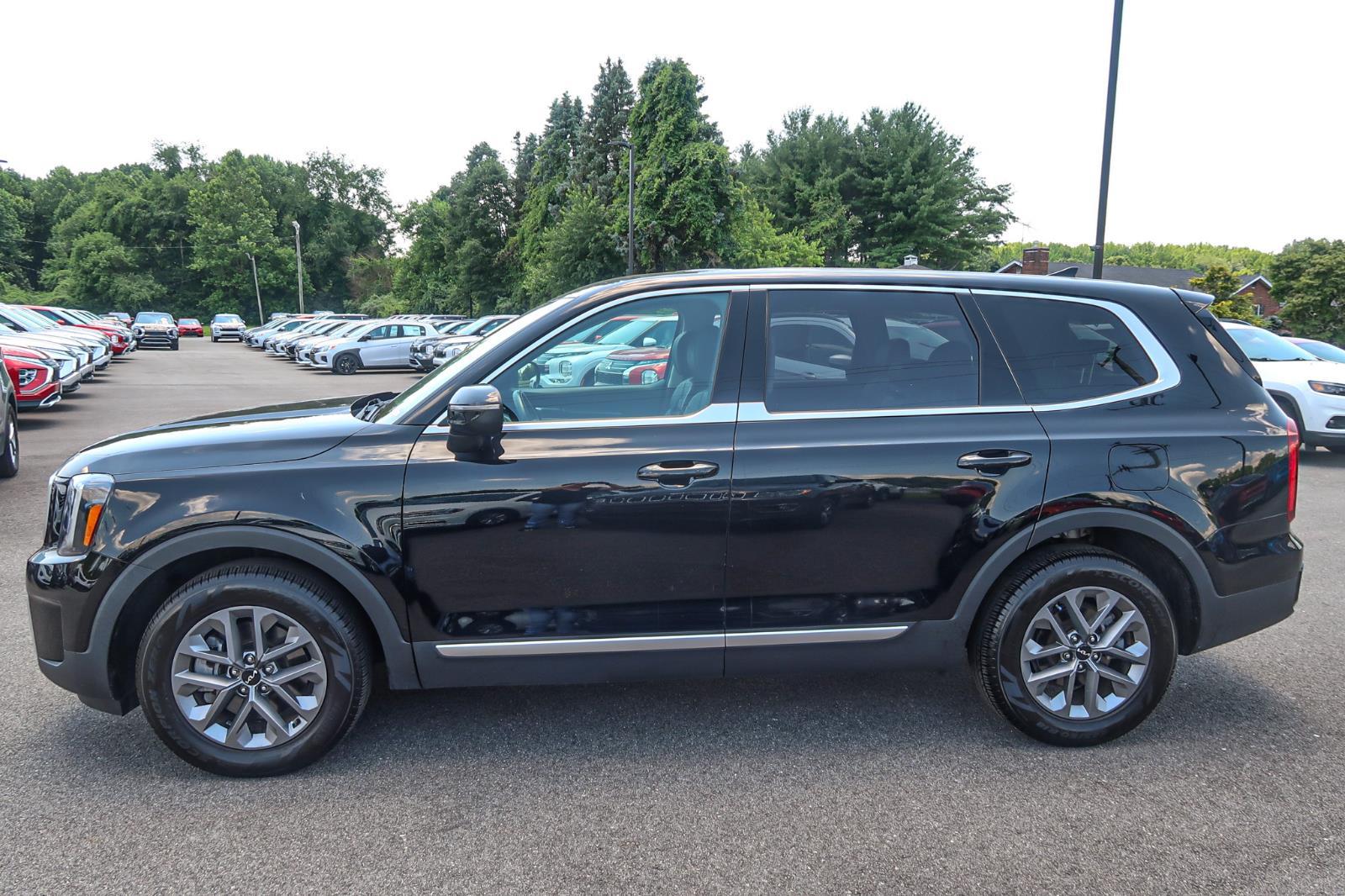 2023 Kia Telluride LX