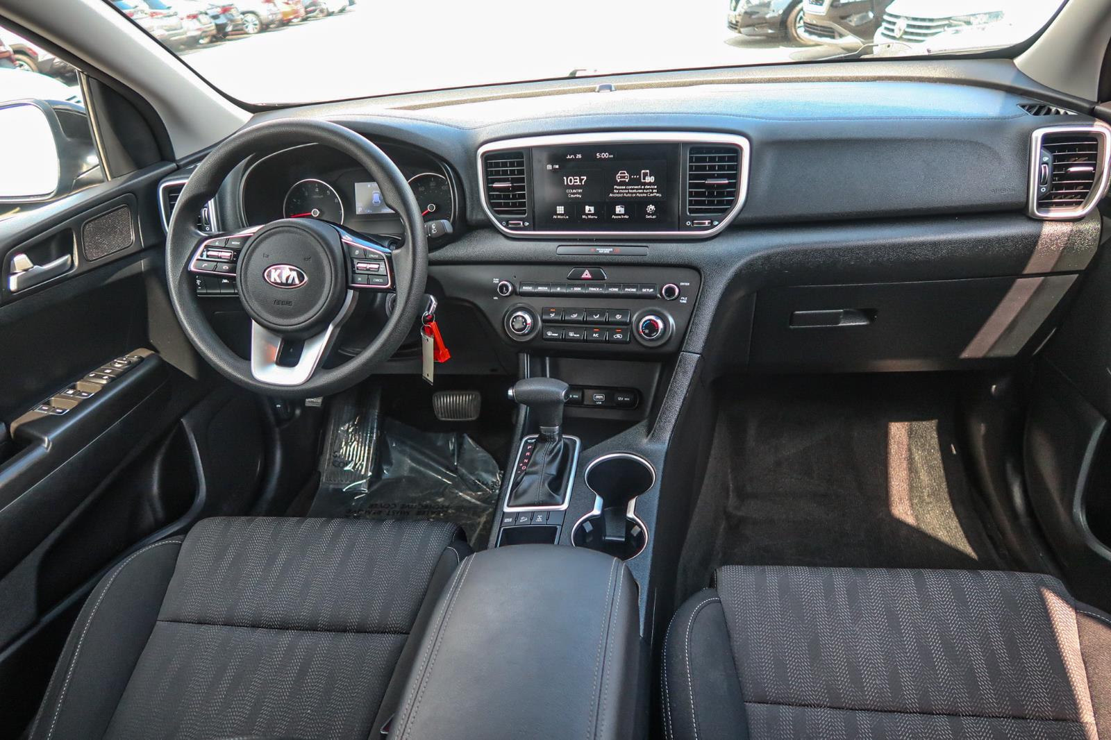 2022 Kia Sportage LX