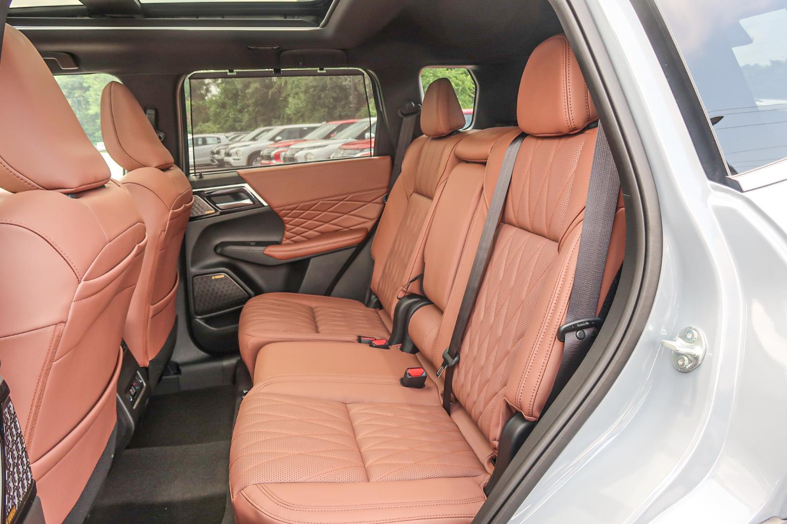 2025 Mitsubishi Outlander SEL