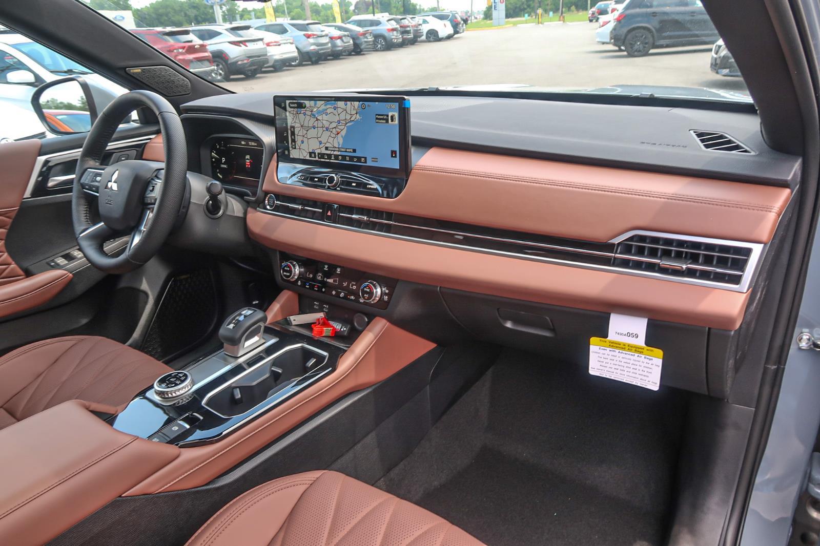 2025 Mitsubishi Outlander SEL