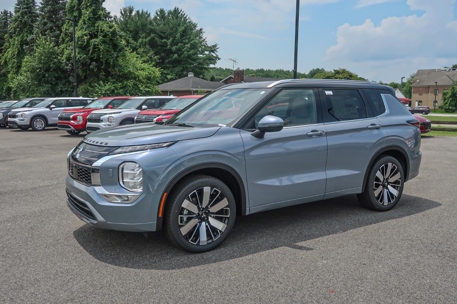 2025 Mitsubishi Outlander SEL