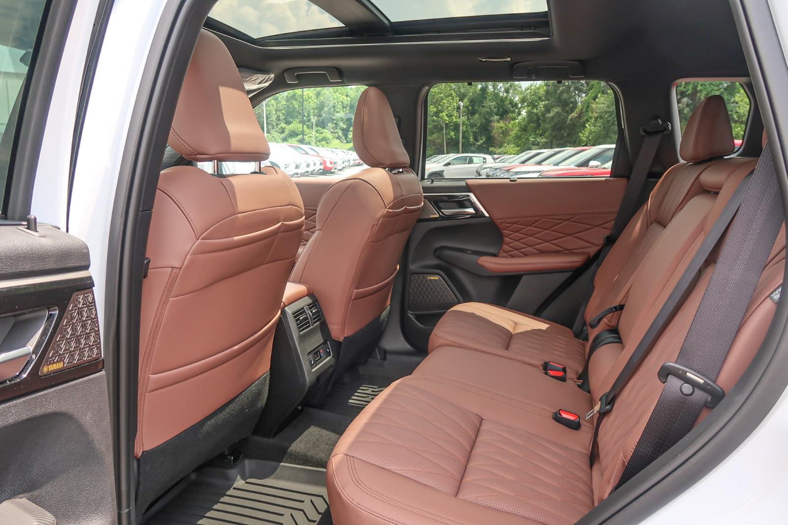 2025 Mitsubishi Outlander SEL