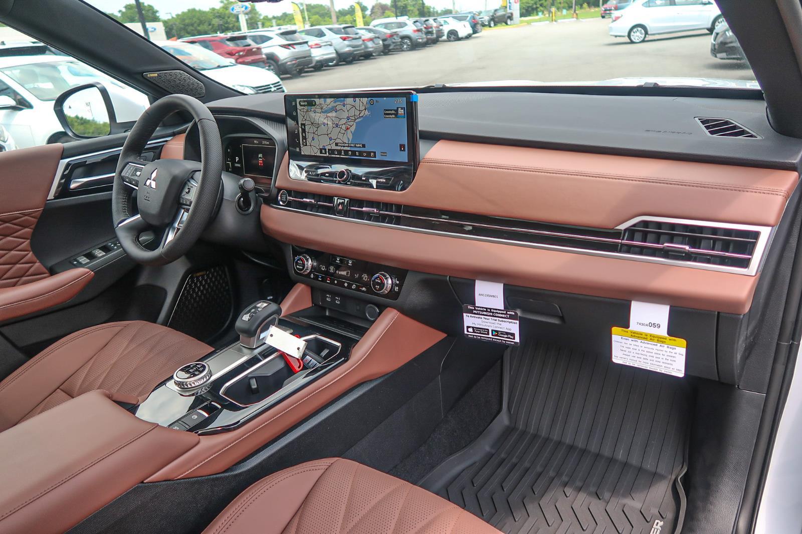 2025 Mitsubishi Outlander SEL