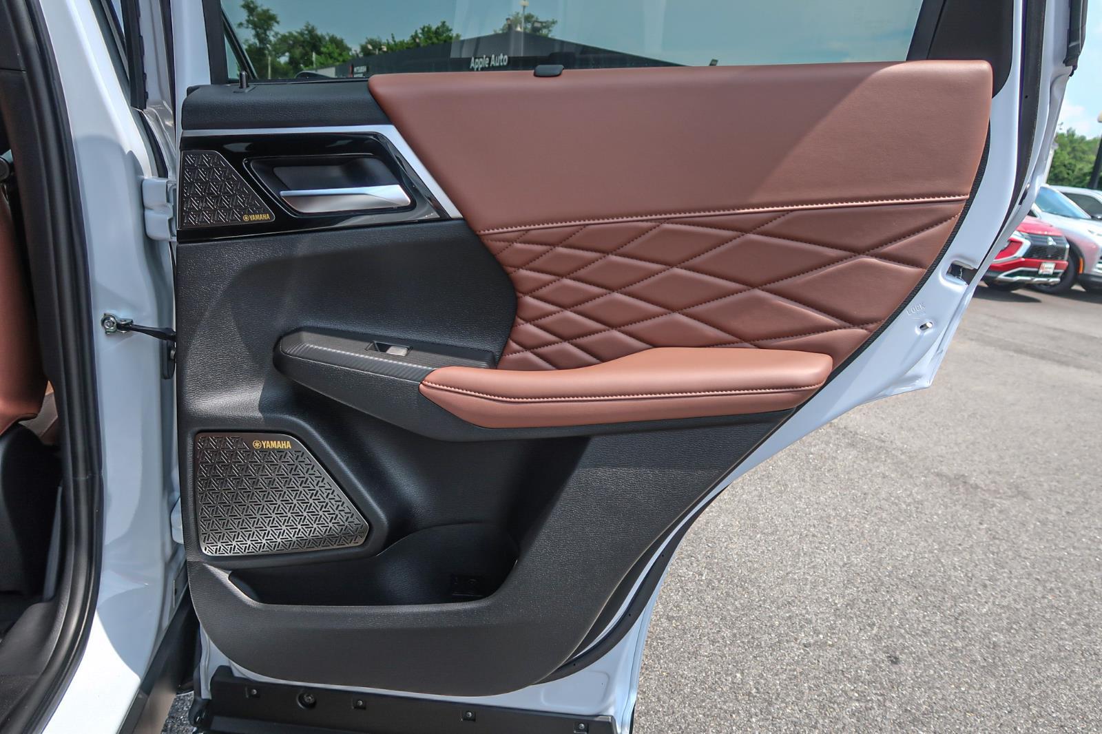 2025 Mitsubishi Outlander SEL