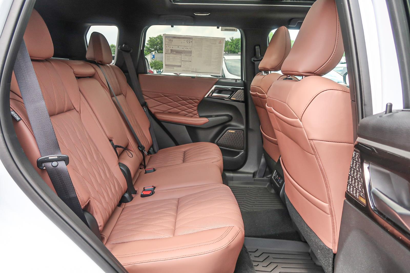 2025 Mitsubishi Outlander SEL