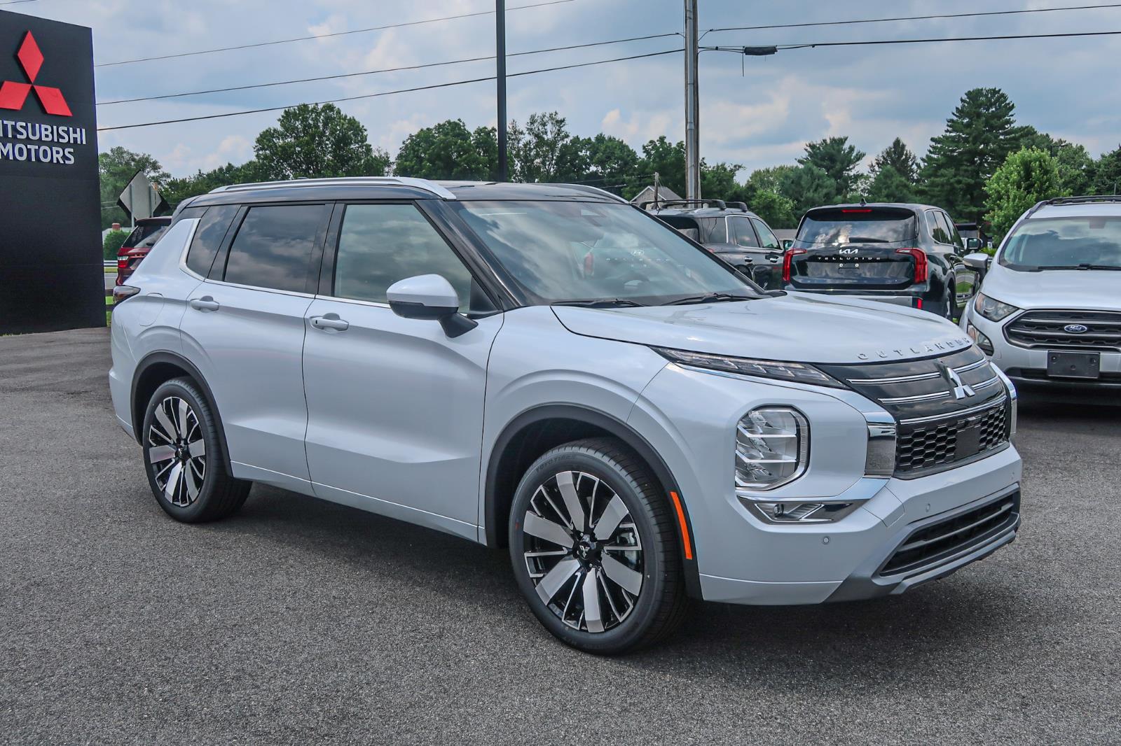 2025 Mitsubishi Outlander SEL