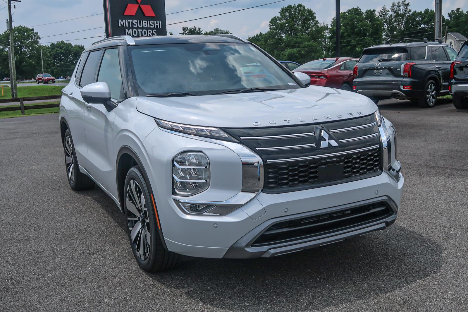 2025 Mitsubishi Outlander SEL