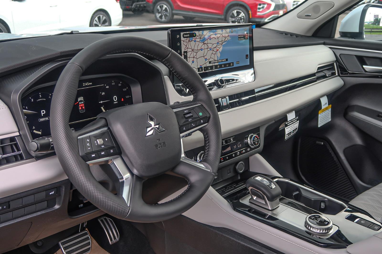 2025 Mitsubishi Outlander SEL