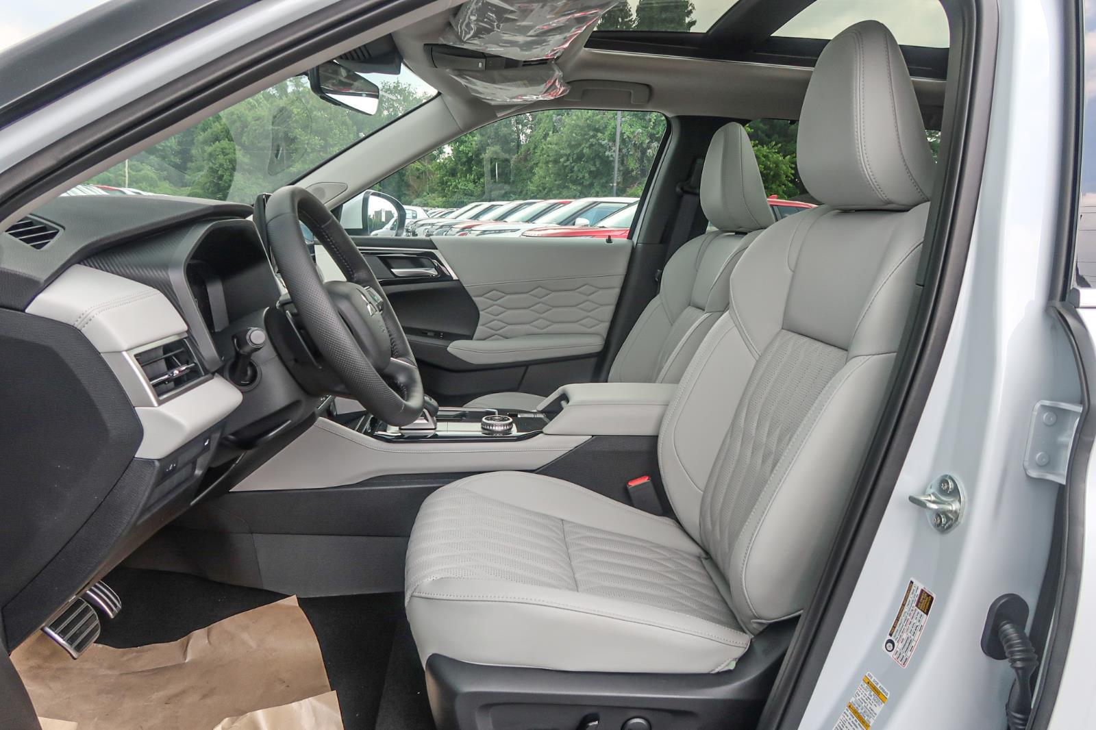 2025 Mitsubishi Outlander SEL